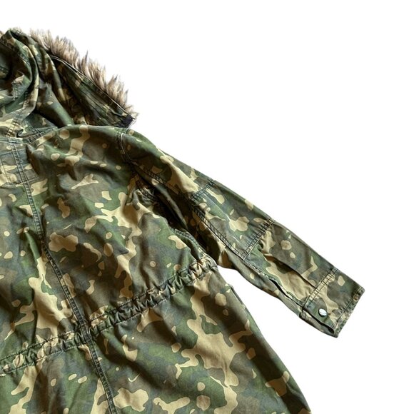 Gap Camo Print Jacket Coat Anorak Faux Fur Lined Hood Zip-Out Lining Size Small - Picture 13 of 16